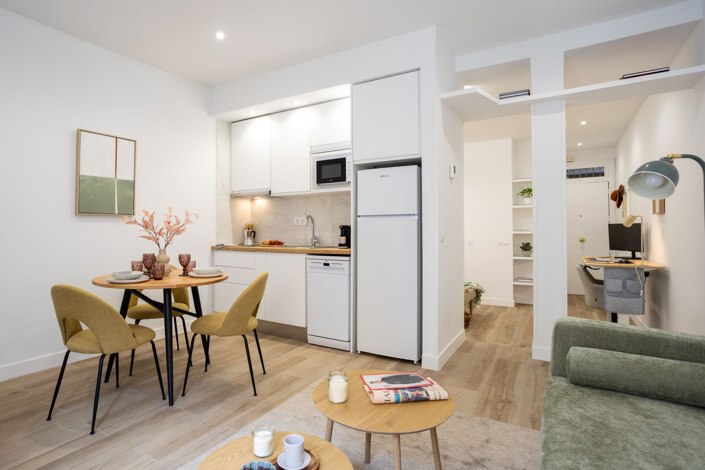 NESTIC - BARCINO - Living room furnished apartment with services