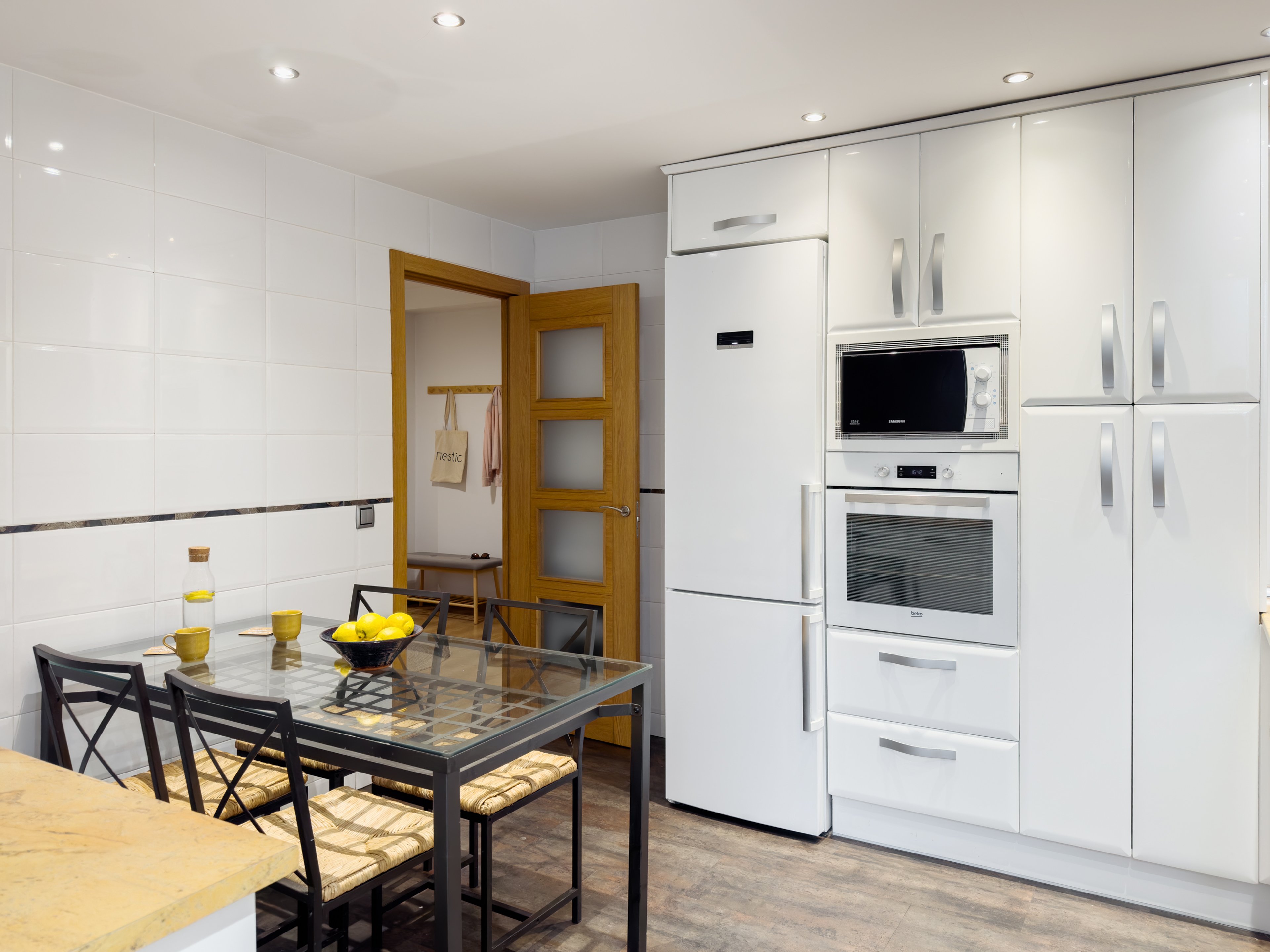NESTIC - LIDIA - Cocina apartamento amueblado con servicios