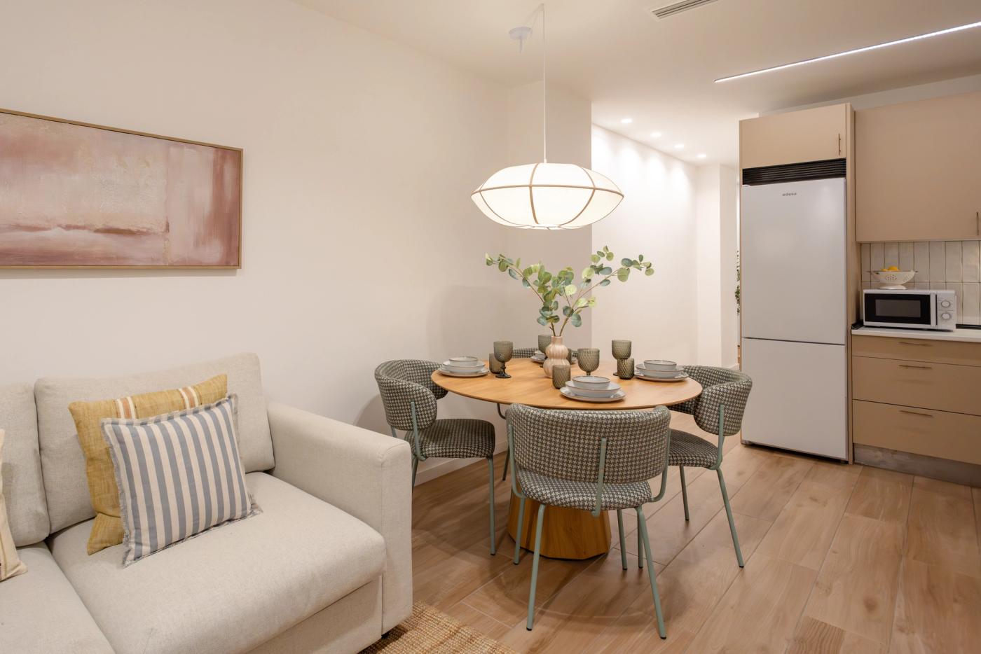 NESTIC - BELLIDO - Dining room furnished apartment with services