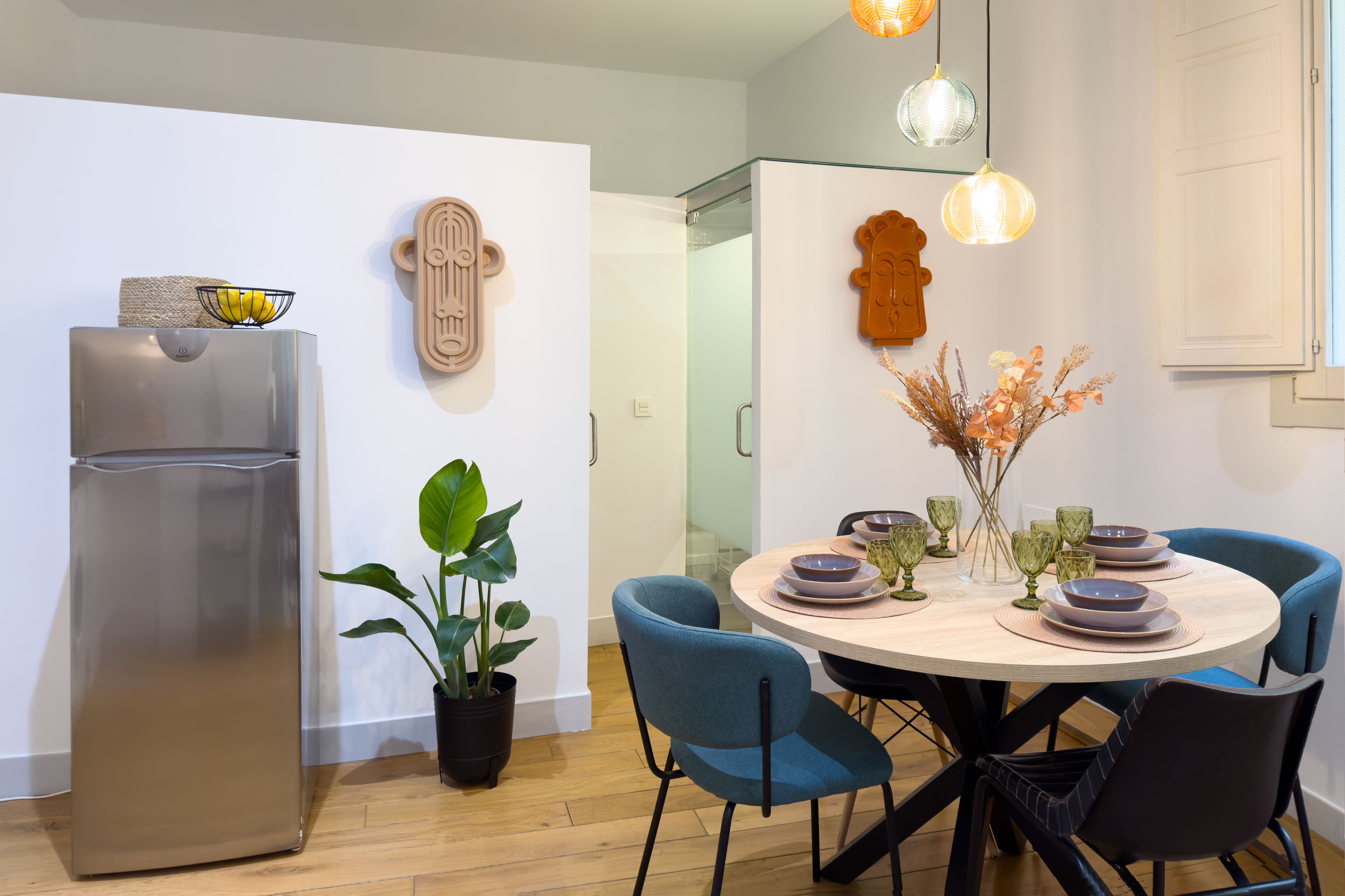 NESTIC - Mer - Comedor apartamento amueblado