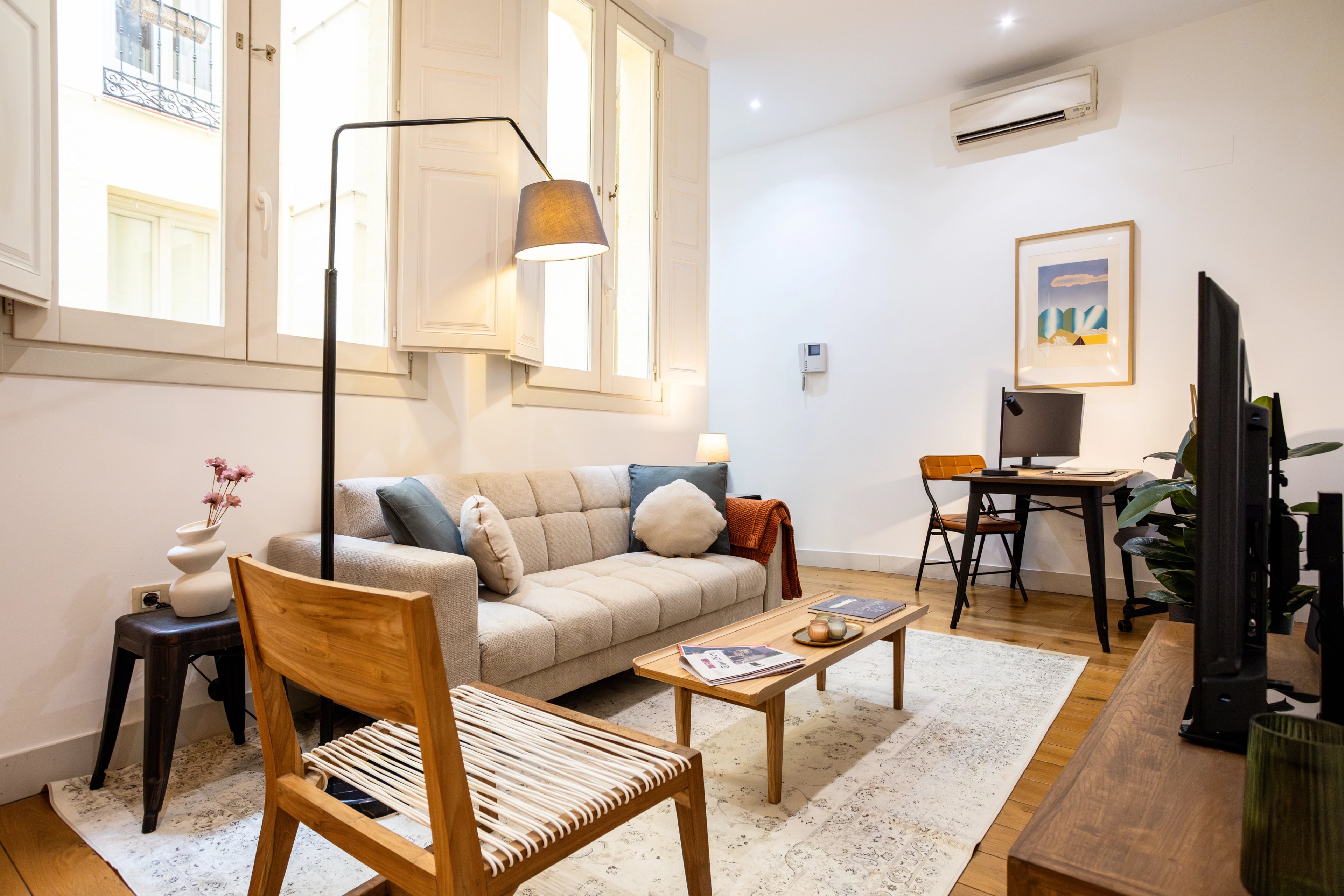 NESTIC - Mer - Sala de estar apartamento amueblado