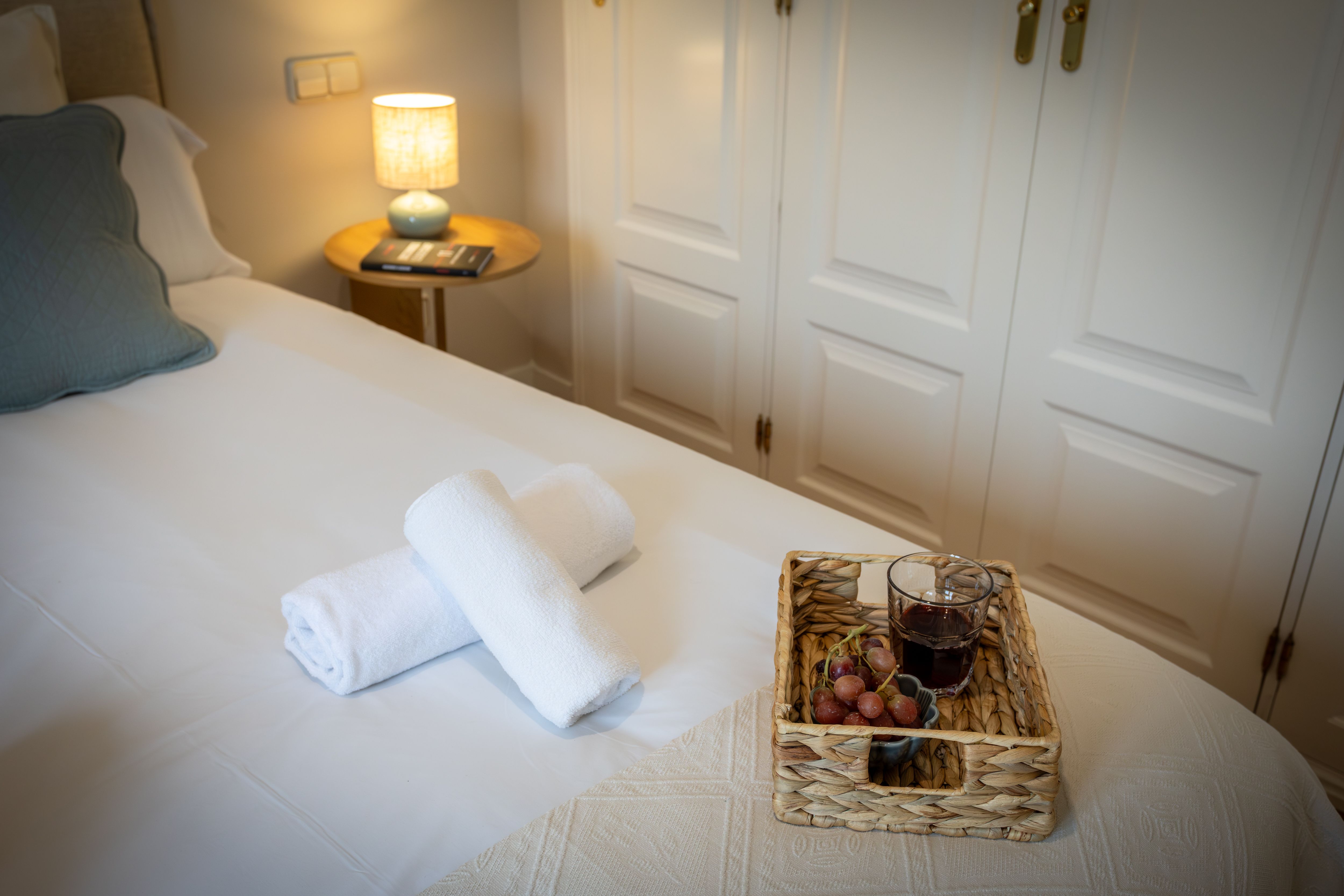 NESTIC - LANUZA - Dormitorio apartamento amueblado con servicios