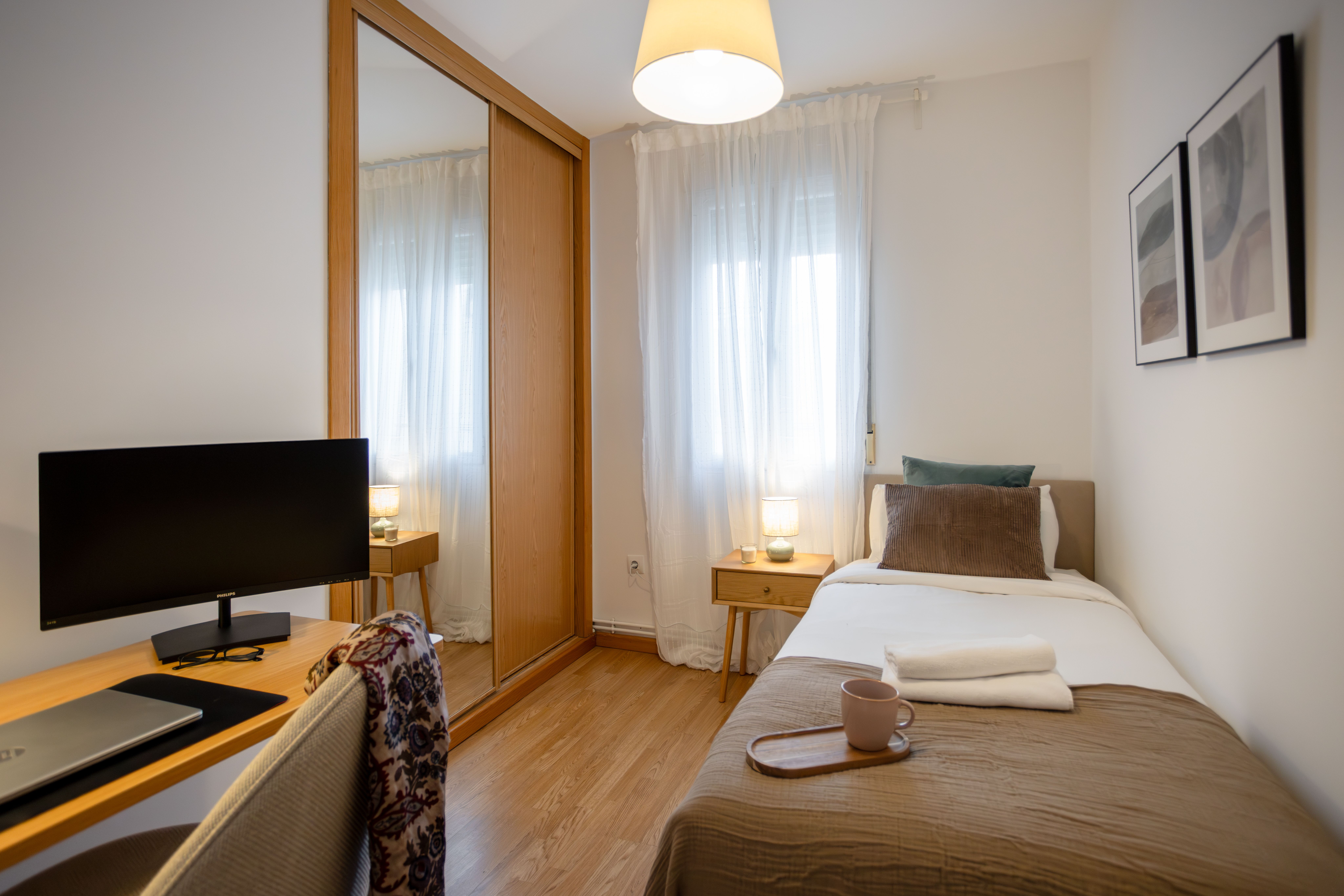 NESTIC - MERLO - Dormitorio Apartamento amueblado con servicios