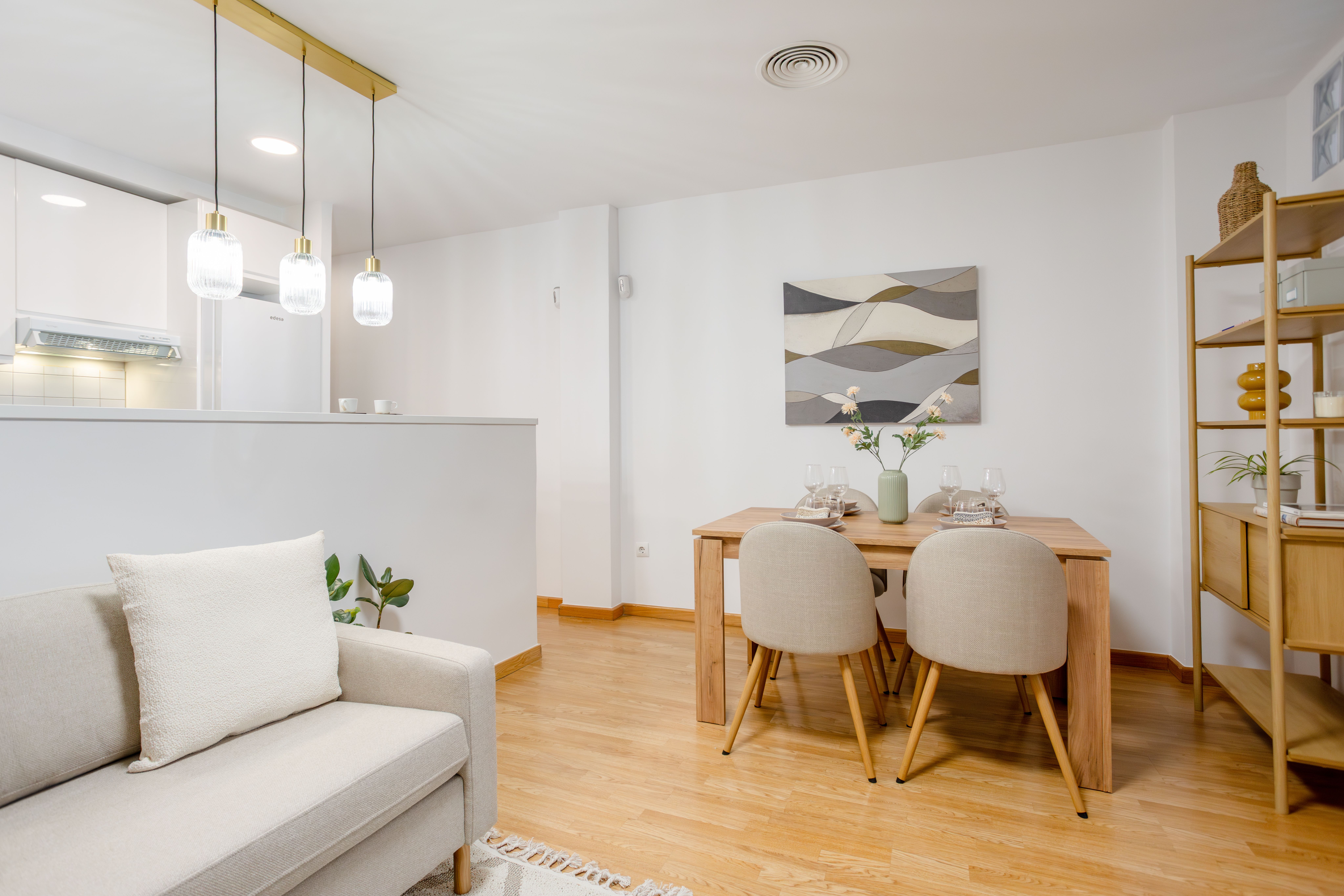 NESTIC - MERLO - Salón Apartamento amueblado con servicios