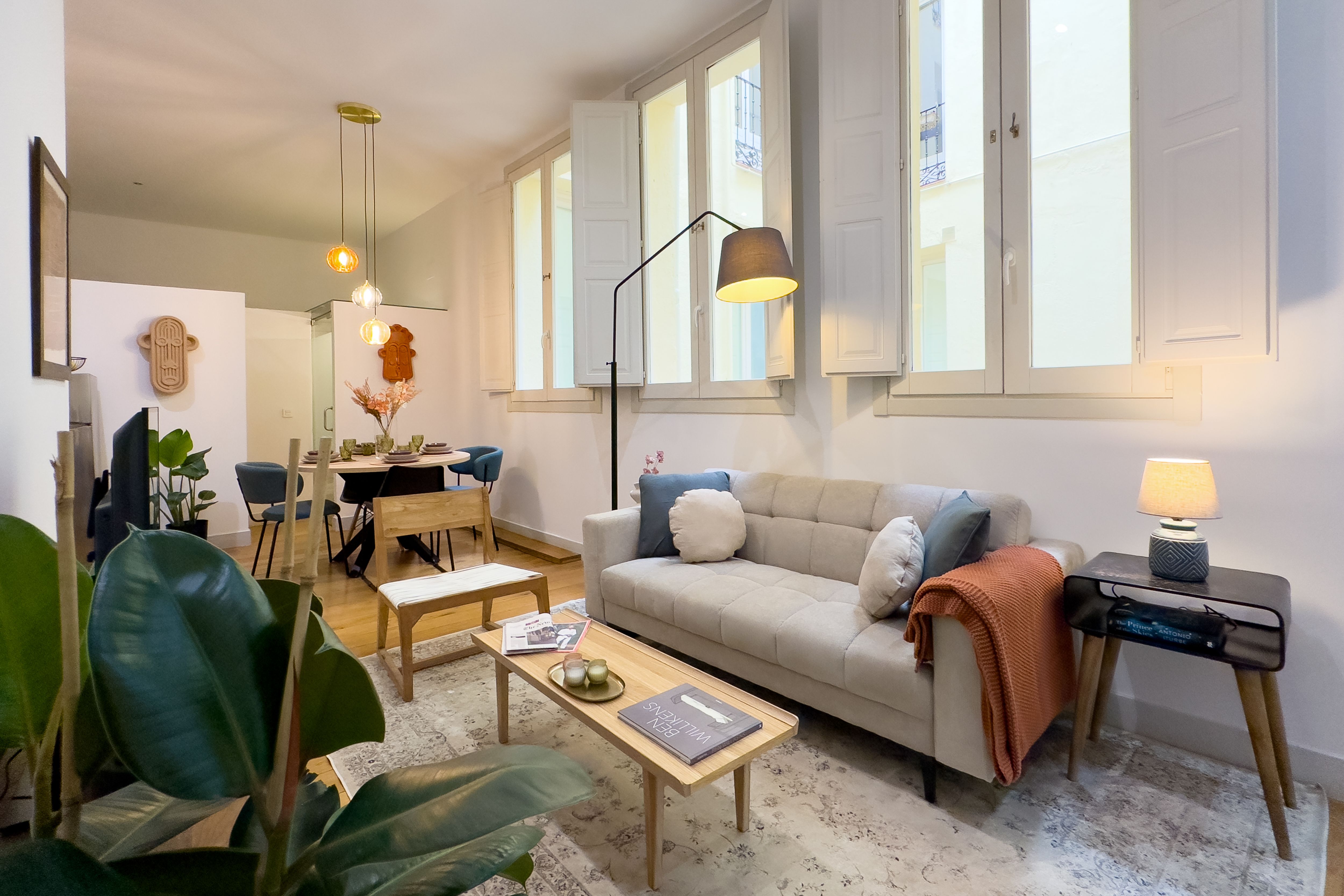 NESTIC - Mer - Sala de estar apartamento amueblado