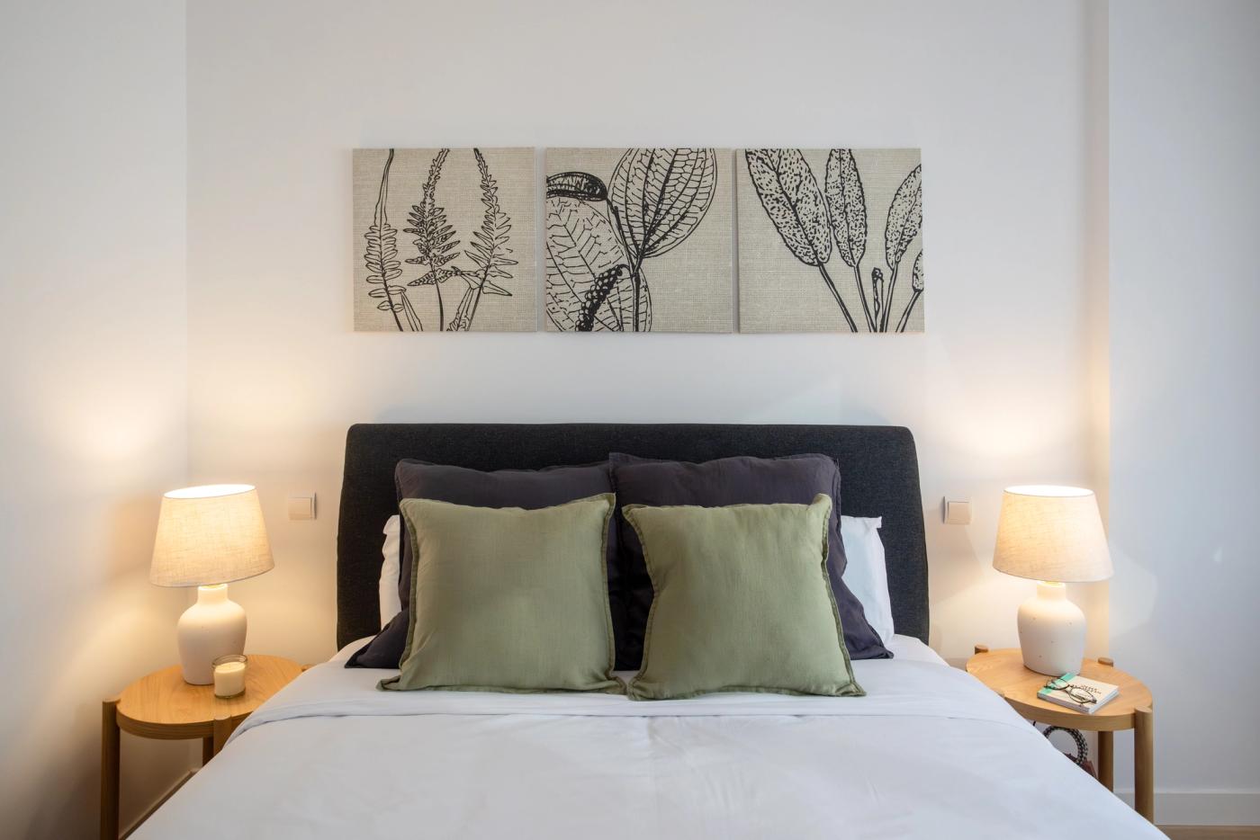 NESTIC - AURIA - Main bedroom furnished apartment