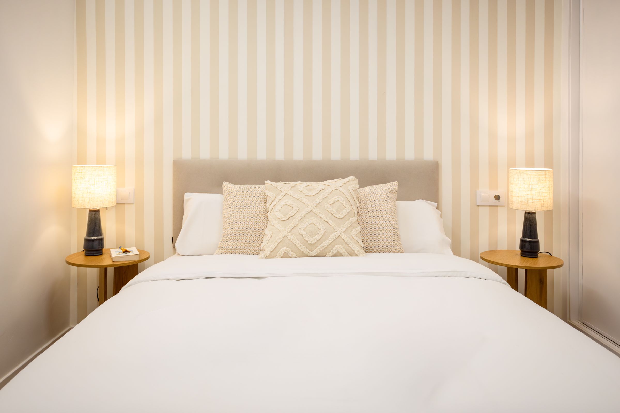 NESTIC - BARCINO - Bedroom furnished apartment with services