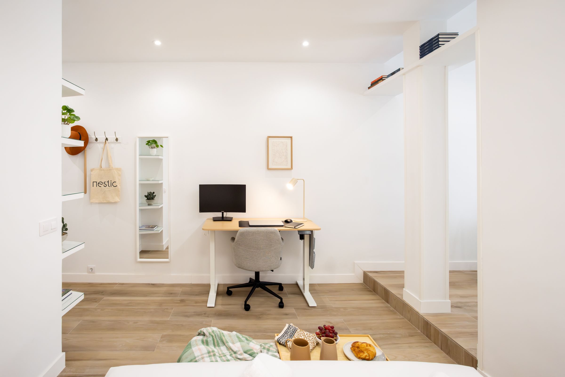 NESTIC - BARCINO - Office area furnished apartment with services