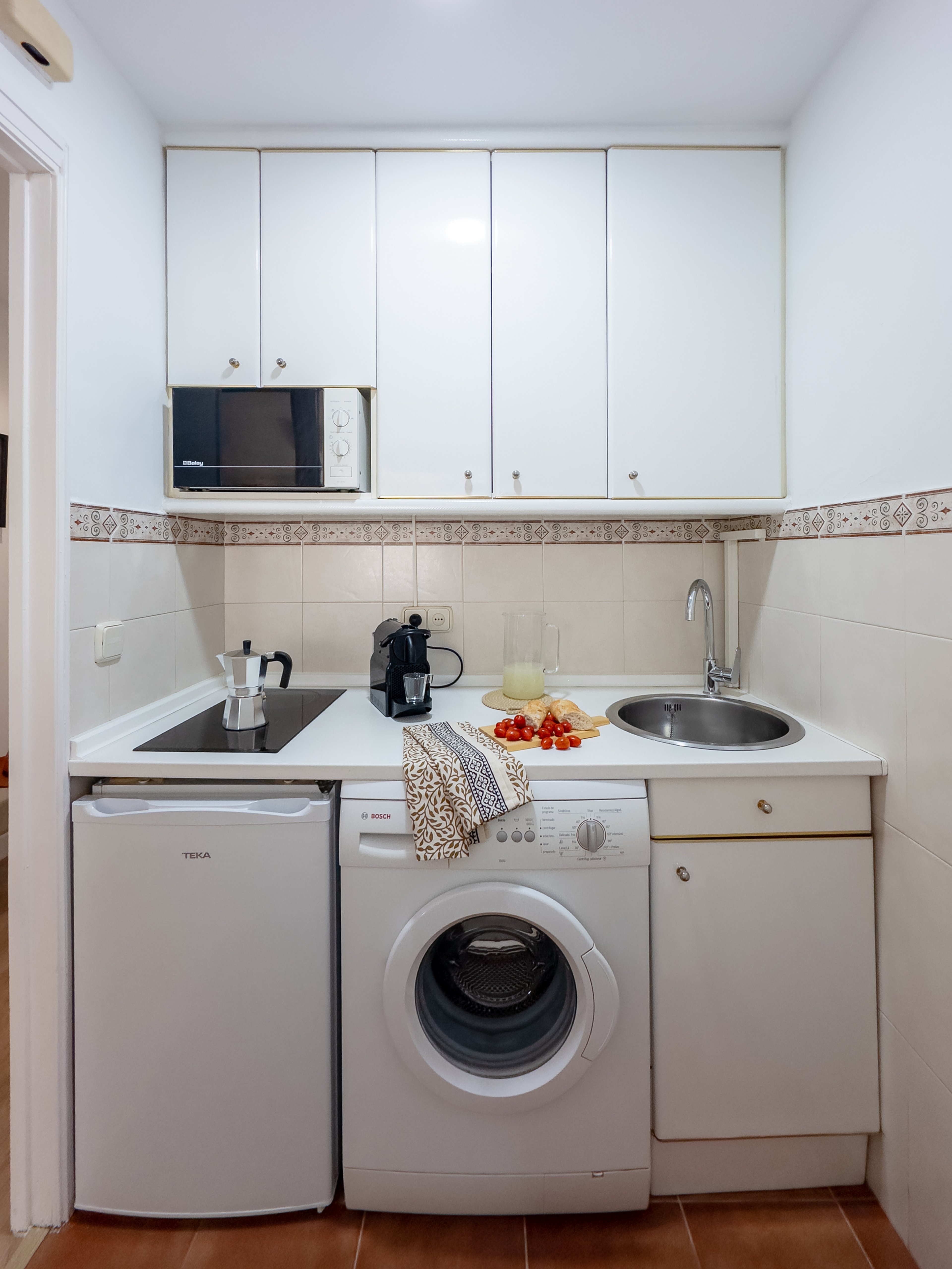 NESTIC - MAMERTO - Kitchen Furnished apartment with services