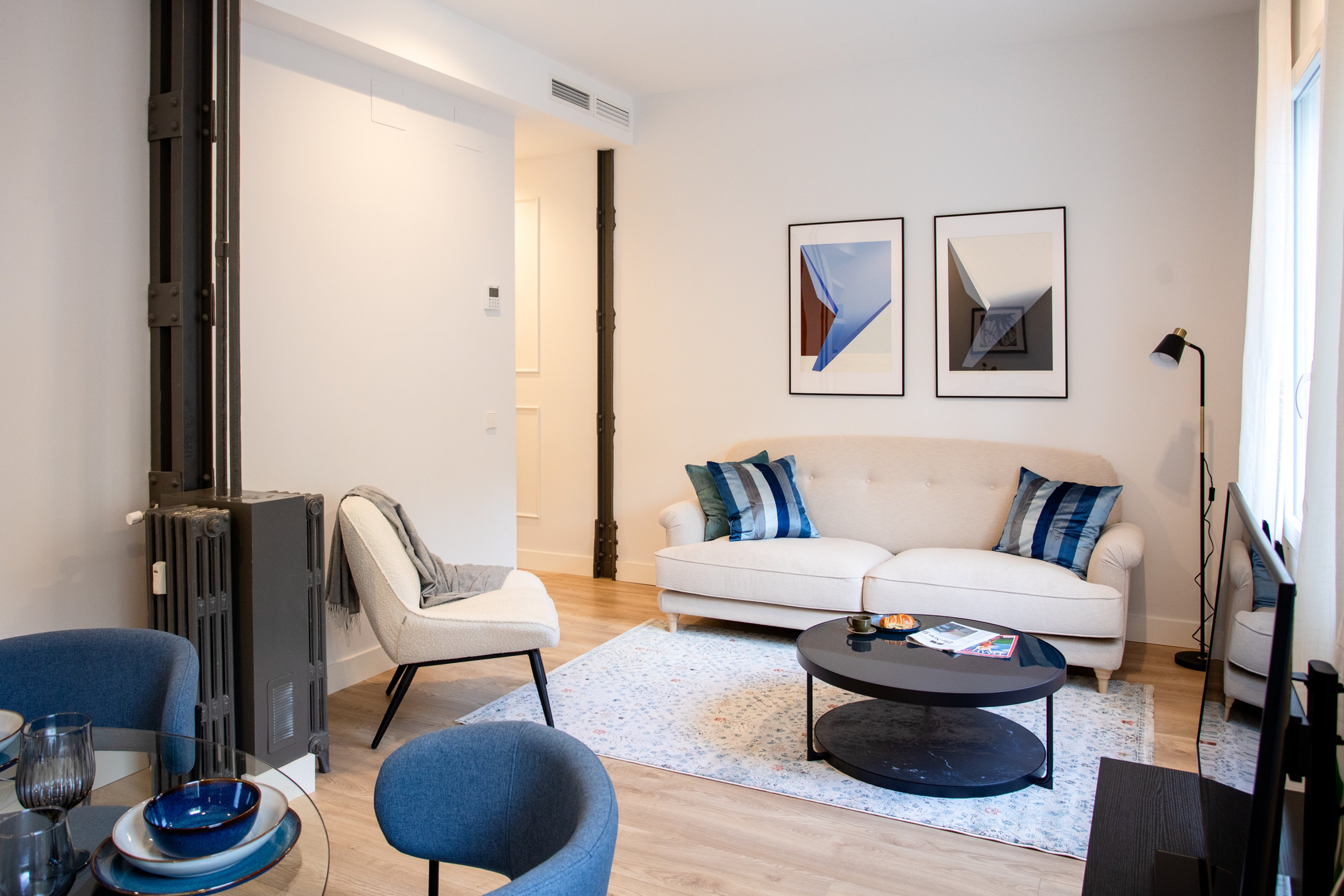 NESTIC - MENINA - Salón apartamento amueblado con servicios