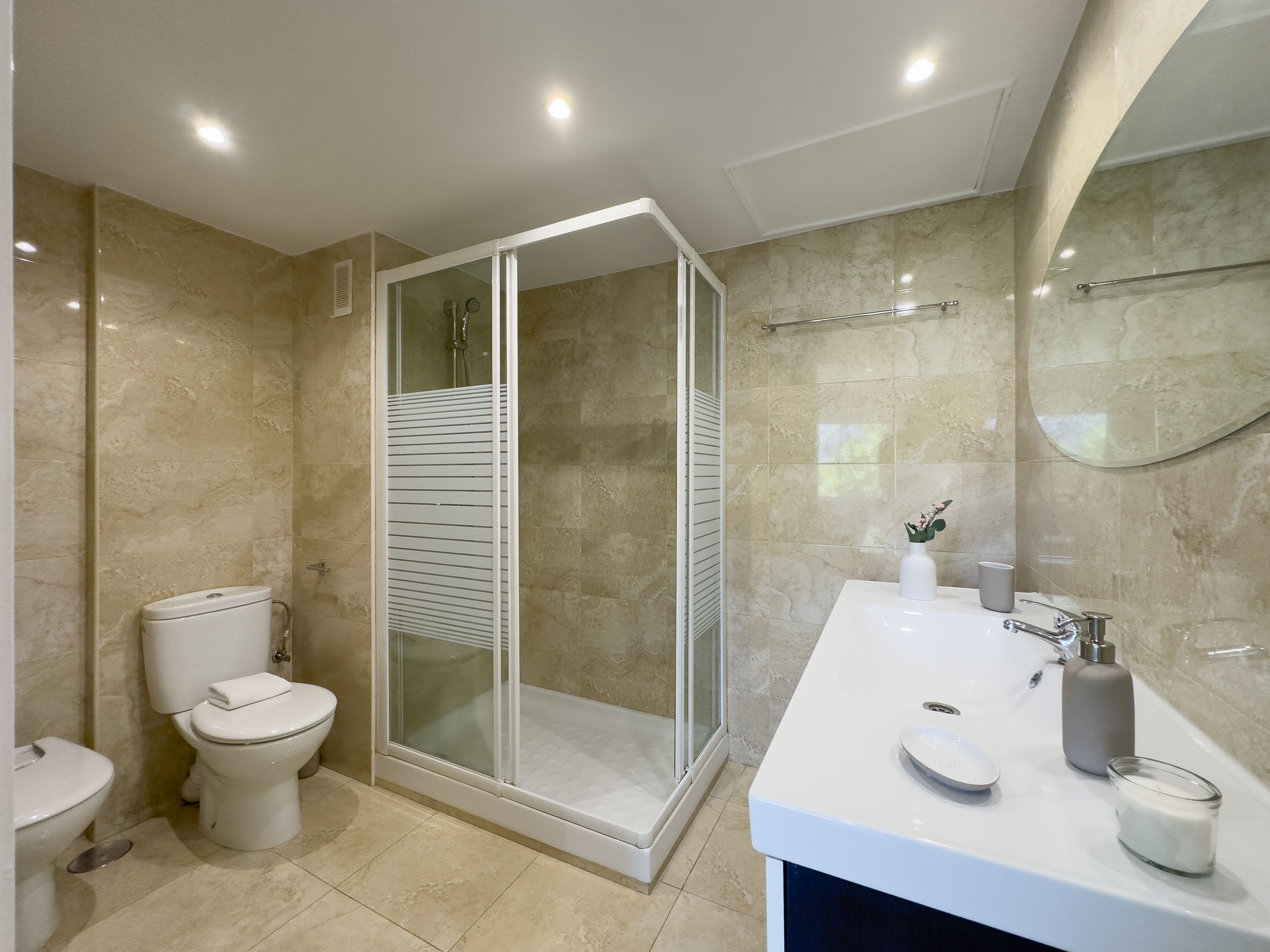NESTIC - DARIEN - Baño en apartamento amueblado