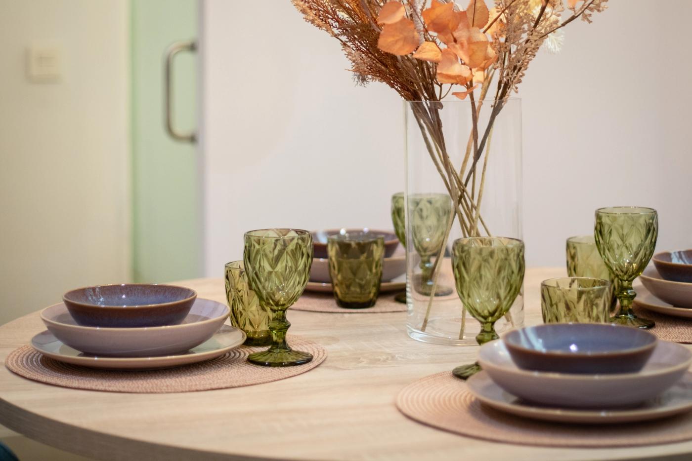 NESTIC - Mer - Dining room furnished apartment