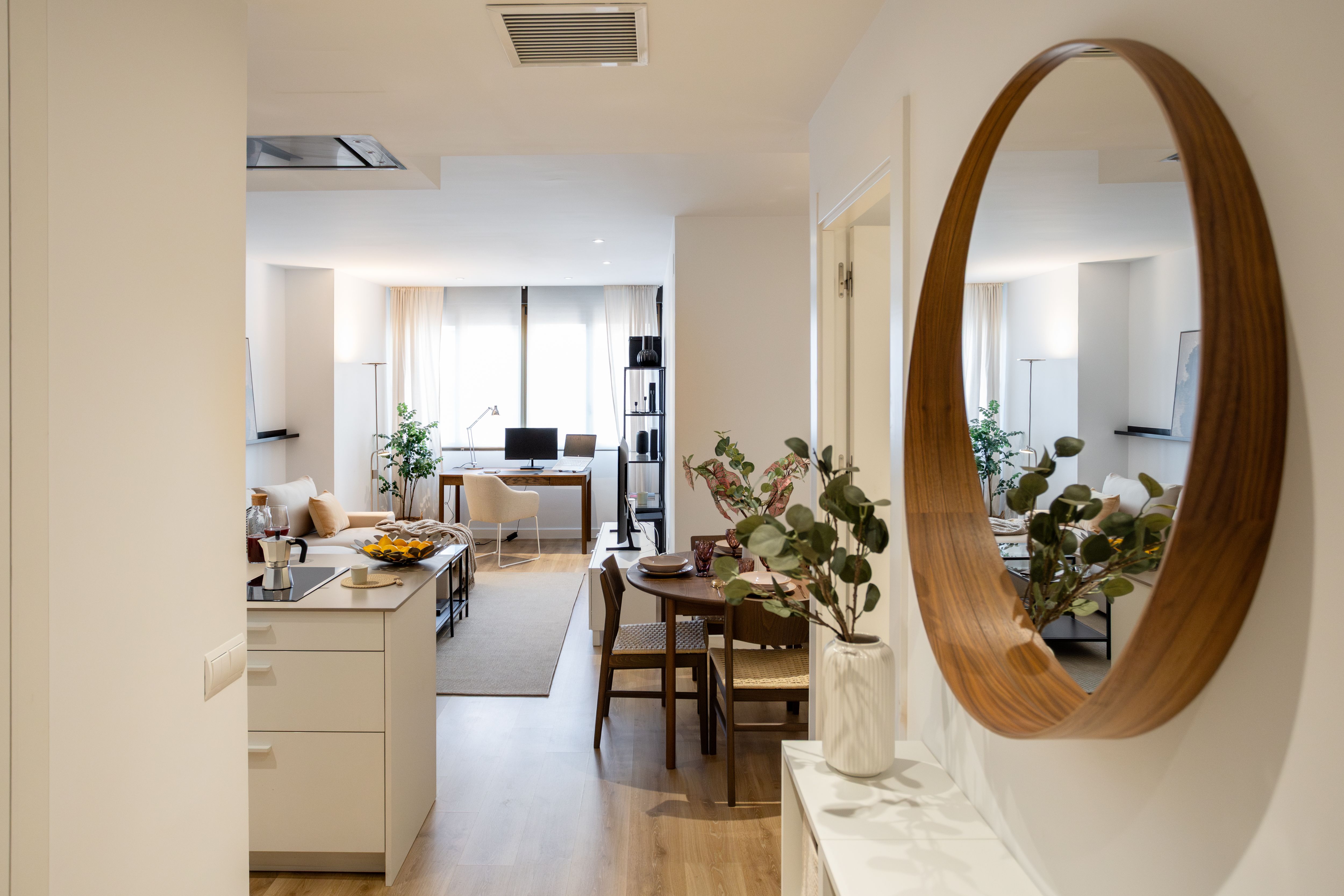 NESTIC - AURIA - Salón apartamento amueblado con servicios