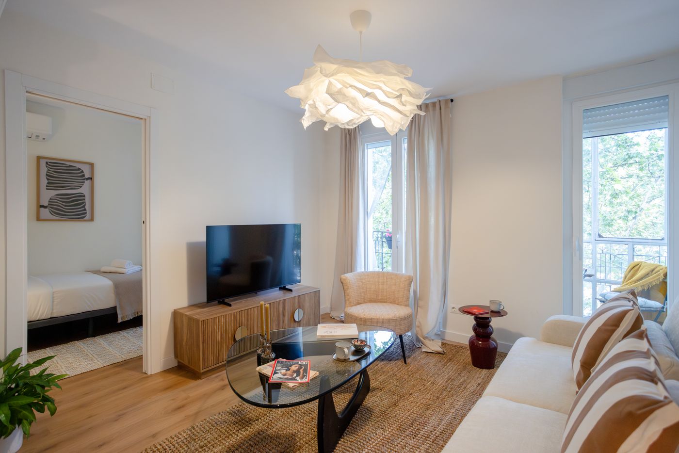 NESTIC - MURGA - Living room Furnished apartment with services