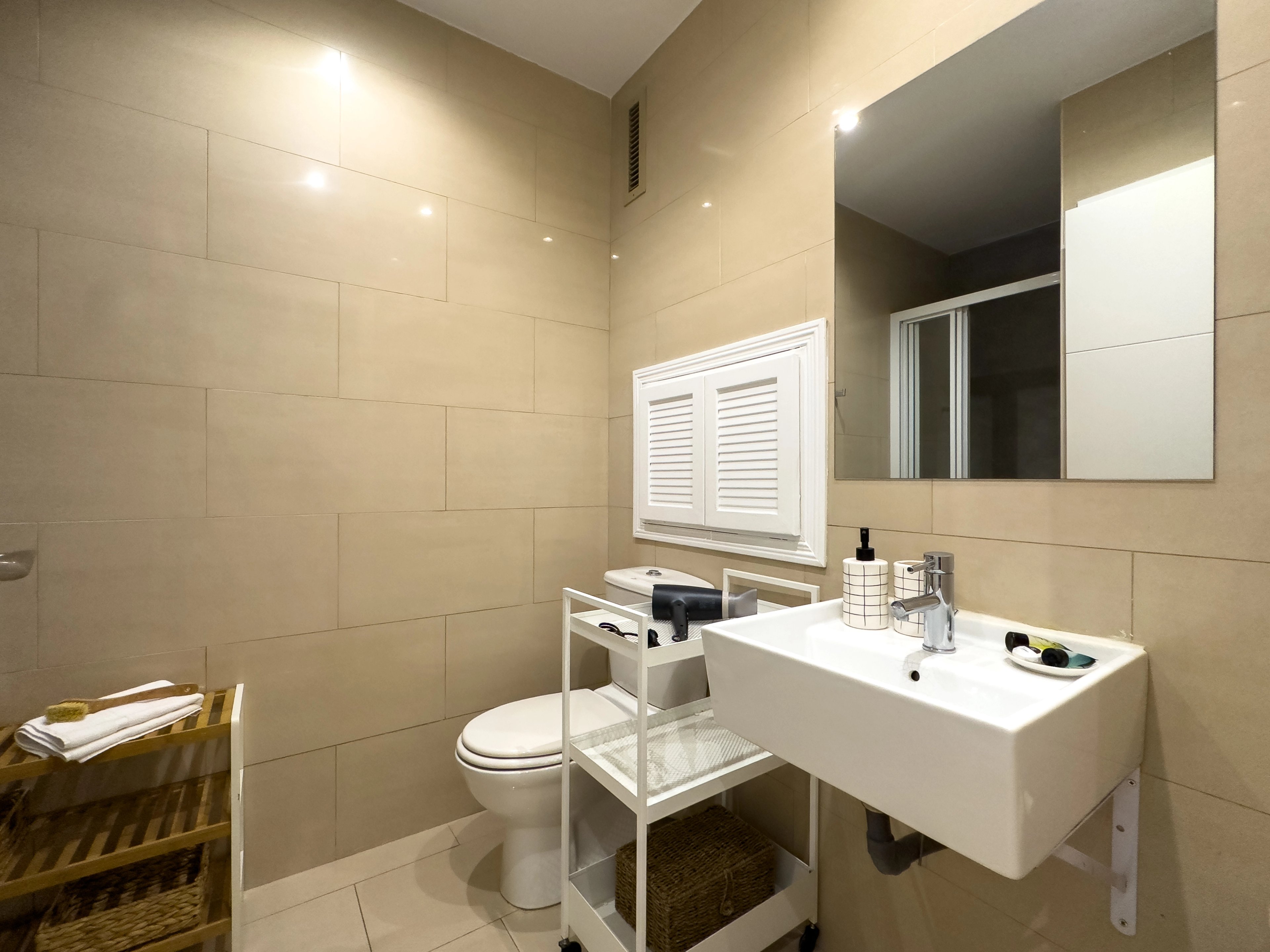 NESTIC - LIRIA - Apartamento amueblado con servicios - Baño