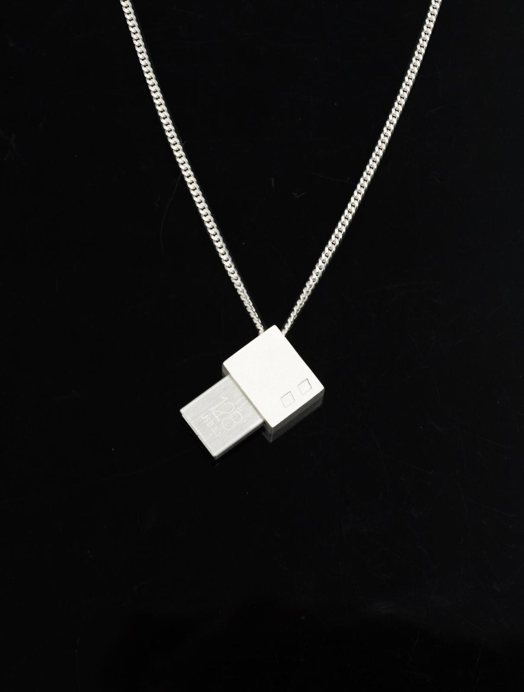 USB Chain