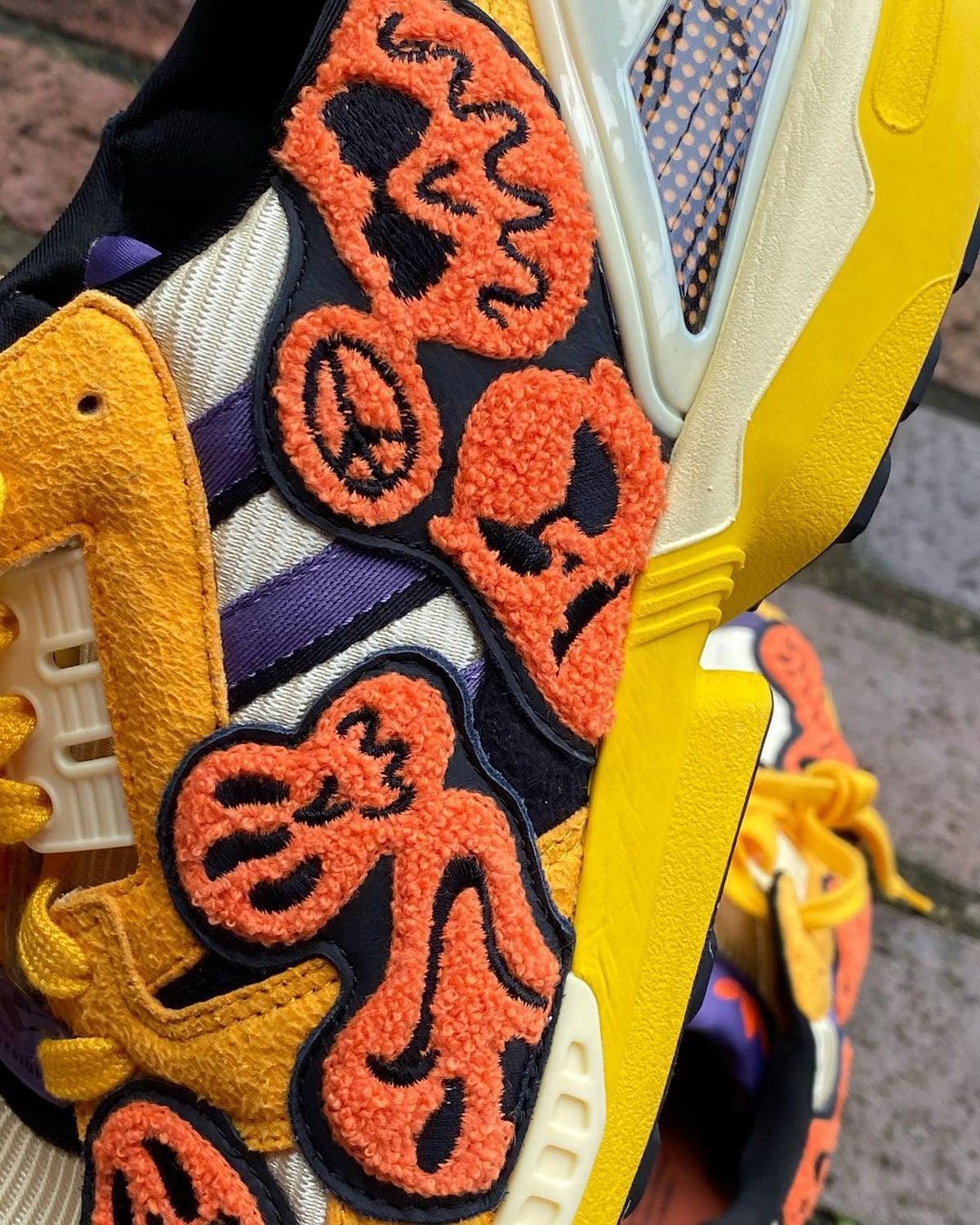 First Looks // adidas ZX 8000 “Halloween” | House of Heat°