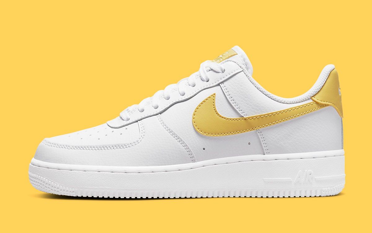 Available Now // Nike Air Force 1 Low “Saturn Gold” | House of Heat°