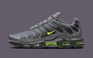 The Nike Air Max Plus Gets a Sharp Seasonal Update in "Smoke Grey/Volt"