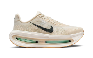 Nike Running's Vomero Premium in a "Pale Ivory" color scheme.