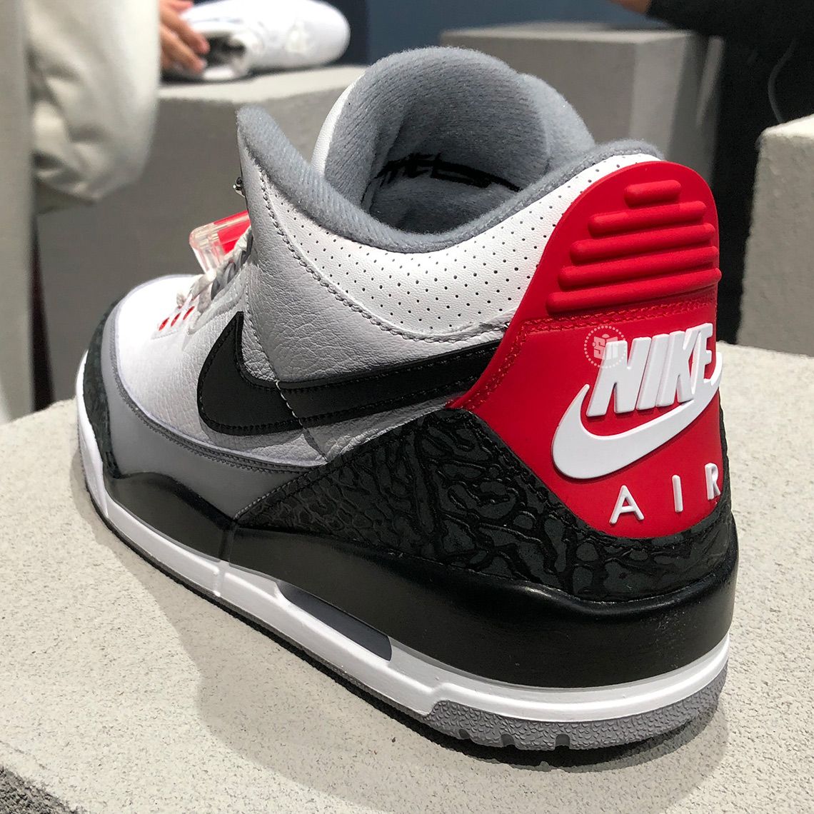 Air jordan 3 tinker on sale stockx