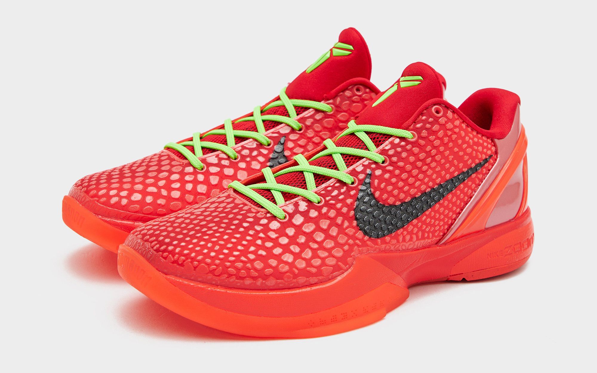 Official Images // Nike Kobe 6 “Reverse Grinch