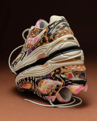 Westside Gunn's Saucony Grid Jazz 9 "Awesome Gods" collaboration. Photo by Tyler Mansour (@arab_lincoln) on Instagram.