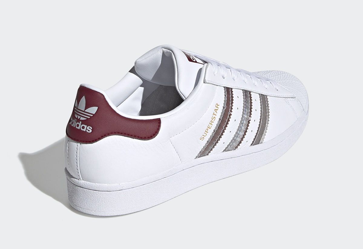 Adidas superstar hot sale holographic stripes