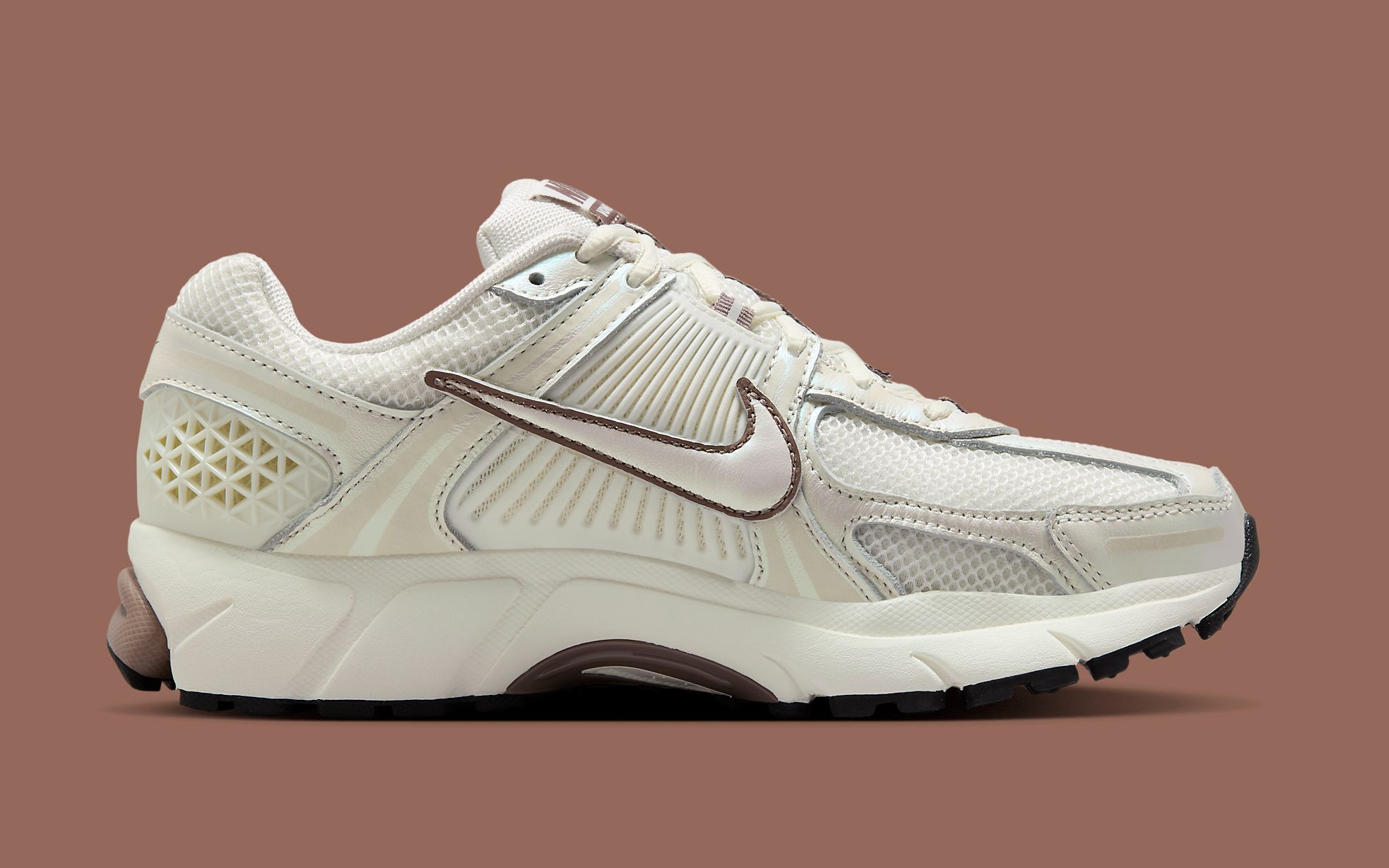 The Nike Vomero 5 Welcomes Spring in Versatile 