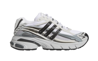 Pharrell Williams' VIRGINIA Adistar Jellyfish in a "Solid Grey/Core Black" color scheme.