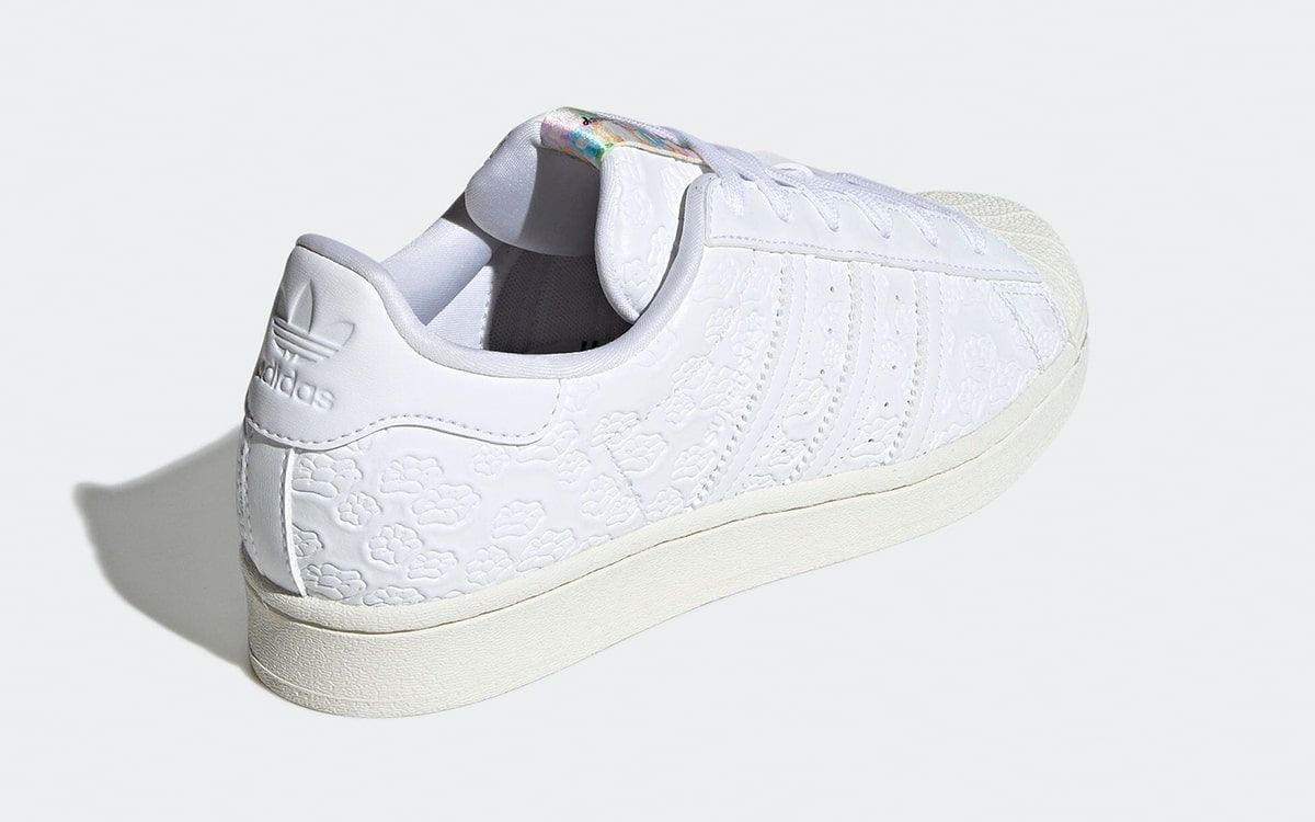 adidas gazelle silver green womens Adidas ZX 8000 Disney Bambi (W)