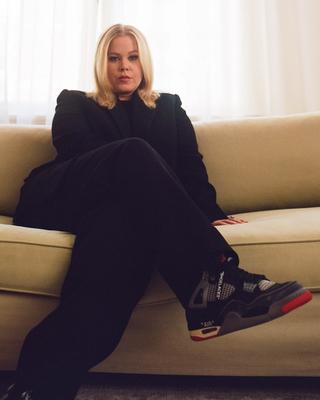 Shannon Abloh in the OFF-Air Jordan 4 "Bred"