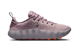 Women's Nike Mind 002 in a "Light Violet Ore" color scheme.