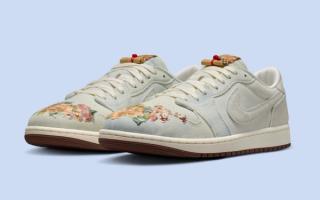 Year of the Horse-inspired Air Jordan 1 Low OG retro in a "Football Grey/Sail/Sail/Light Chocolate/Metallic Gold" color scheme.
