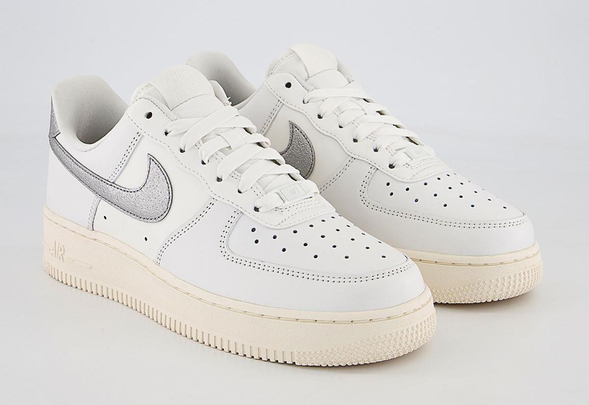 Official Images // Nike Air Force 1 “Silver Swoosh” | House of Heat°
