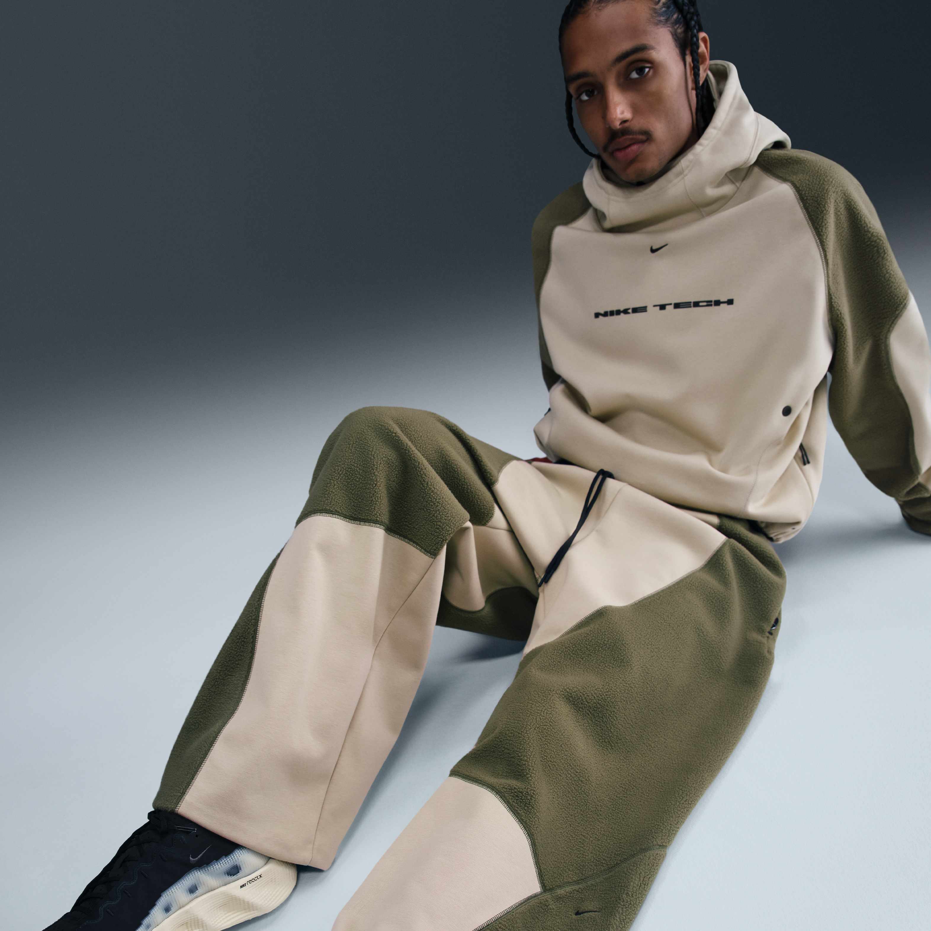 【希少】NIKE テックフリース ボレアス 上 ナイキがホリデーシーズンに到着する「ボレアス」テックフリースセット