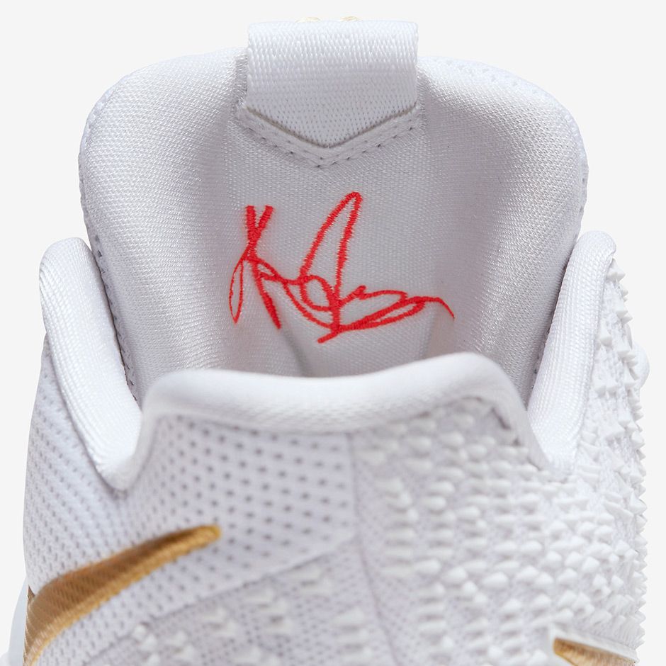 kyrie 3 mom gold