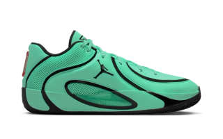 Jordan Tatum 4 "Green Glow" basketball sneaker.