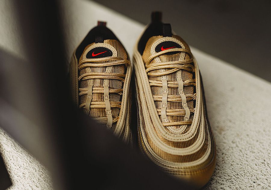 97 vapormax gold