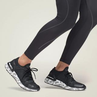 Women's ADIDAS BY STELLA MCCARTNEY ULTRABOOST DNA (SKU: IH0087).