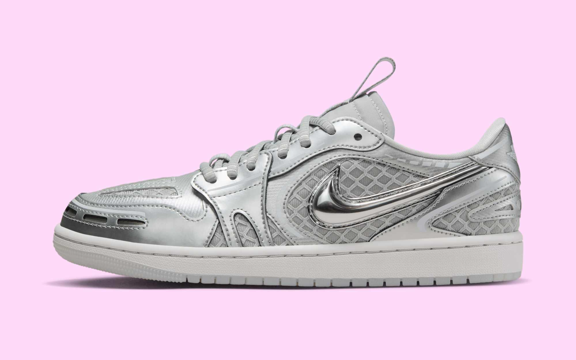 ルイページ Available Now // Women's air jordan 1 high og blackmetallic
