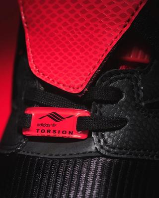 atmos x adidas ZX 8000 G-SNK12 "Predator" (SKU: KJ8784). Photo via atmos.