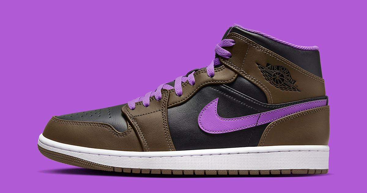 Available Now // Air Jordan 1 Mid “Palomino” House of Heat°