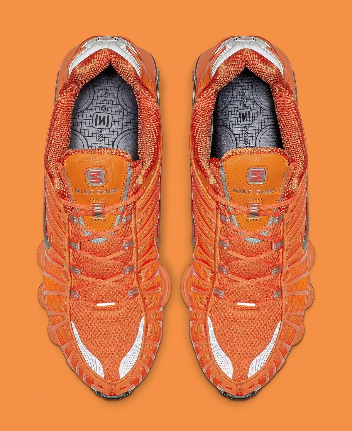 Nike shox sales 2019 orange