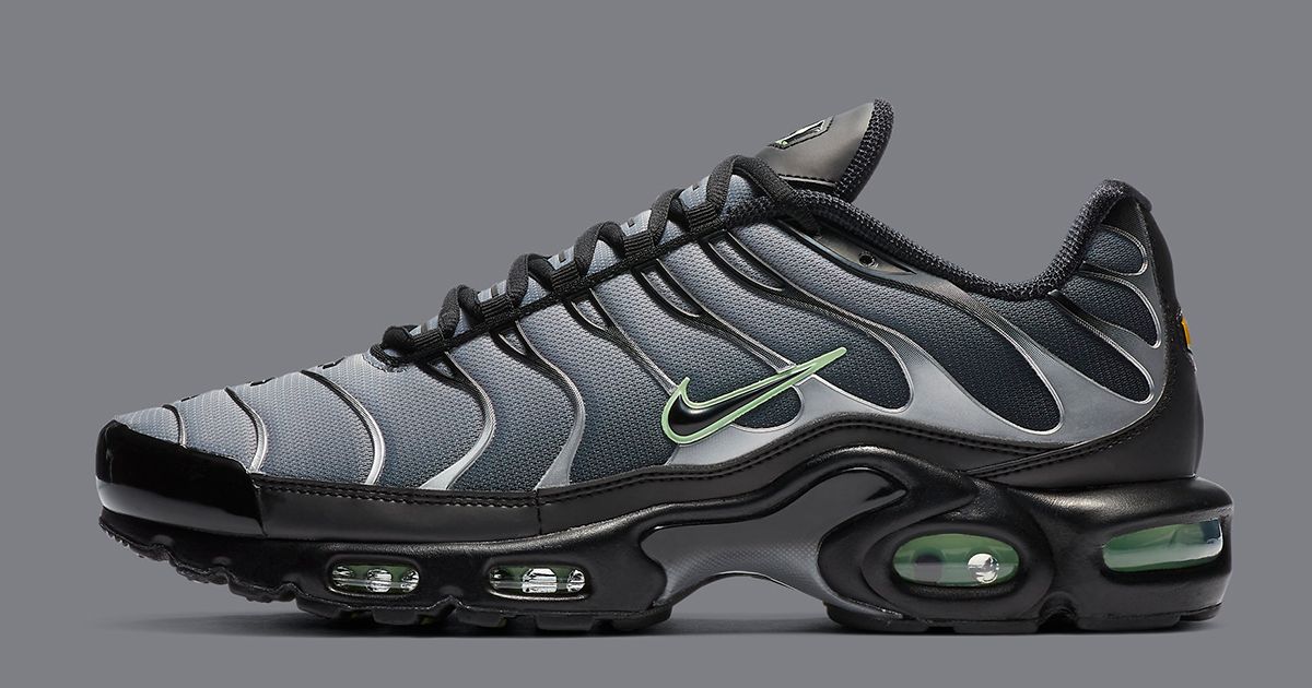 air max plus green glow