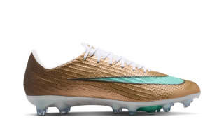 Kylian Mbappé's limited-edition Nike Mercurial Superfly 11 Elite AG-PRO "Golden Boot" commemorating his 2026 World Cup™ Golden Boot award.