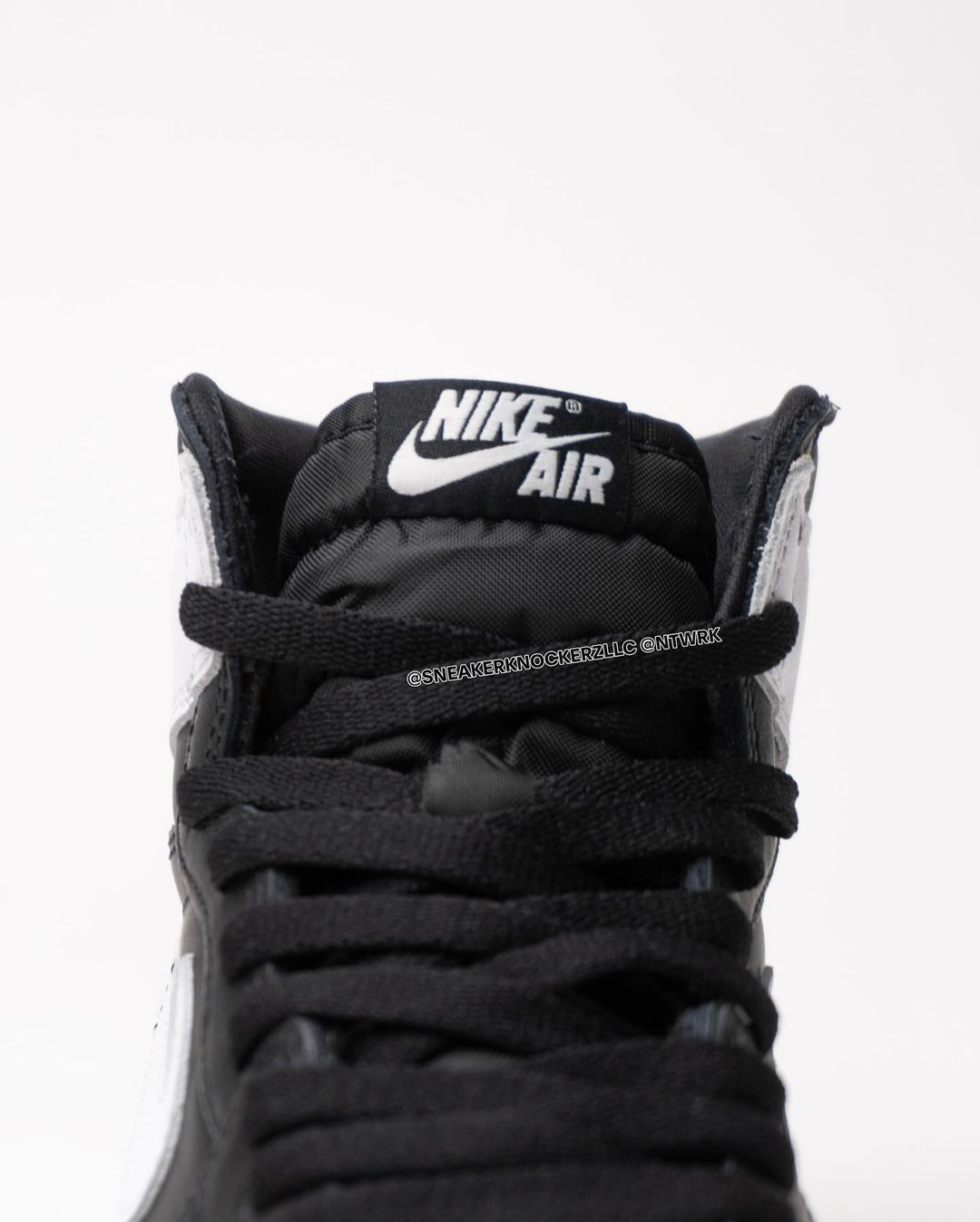Supreme Nike SB Air Darwin Low Black FQ3000-001 Release