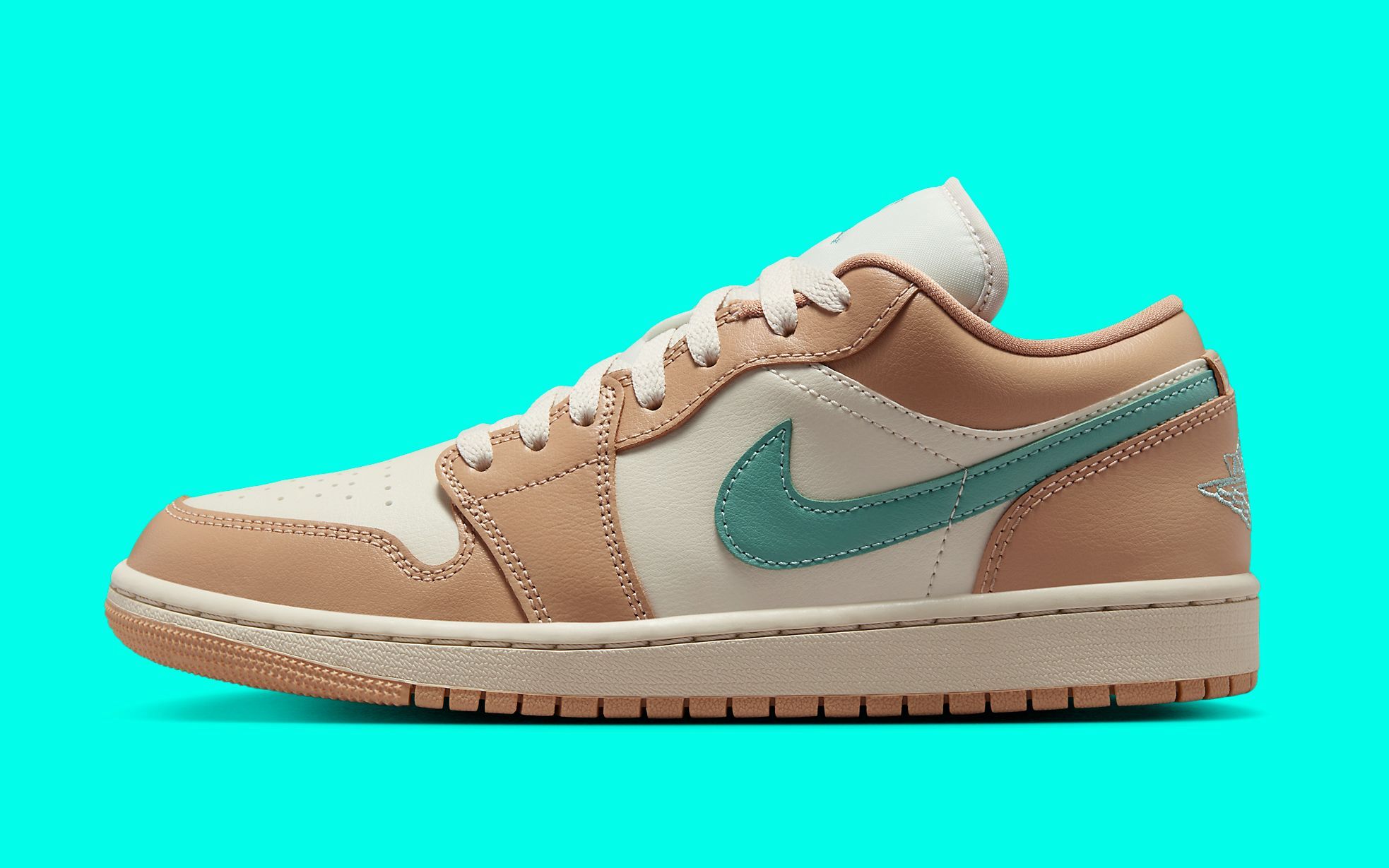 スニーカー Nike Air Jordan 1 Low W Light Orewood Brown Hemp Cannon DC07 Air Jordan 1 Low Light Orewood Brown Hemp DC0774-130