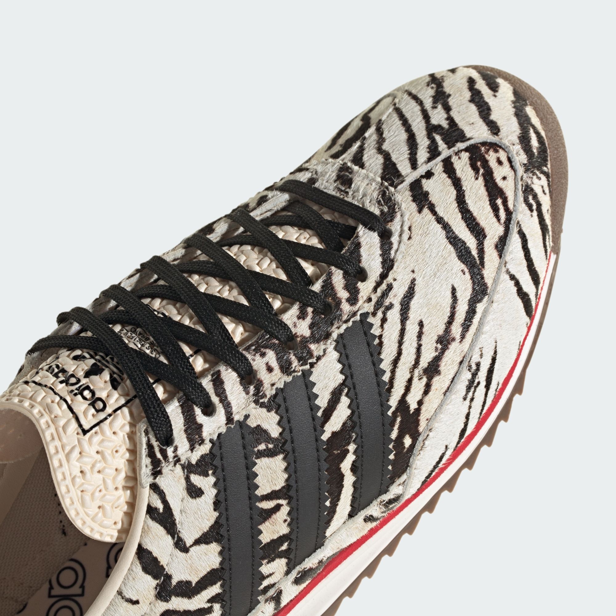 ジャパメタ The Adidas SL 72 “Zebra” Is Wildly Good for Holiday 2025 | House