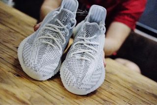 Static hours adidas Yeezy Boost 350 V2 Release Date 1